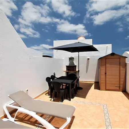 Holiday House Lalavel 아파트 *