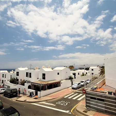 Holiday House Lalavel 티아즈