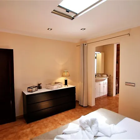 Holiday House Lalavel Διαμέρισμα