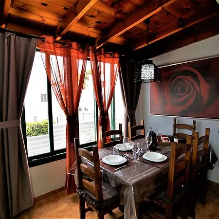 Διαμέρισμα Holiday House Lalavel *