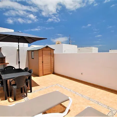 Holiday House Lalavel * Tías