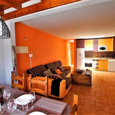 Holiday House Lalavel * Tías
